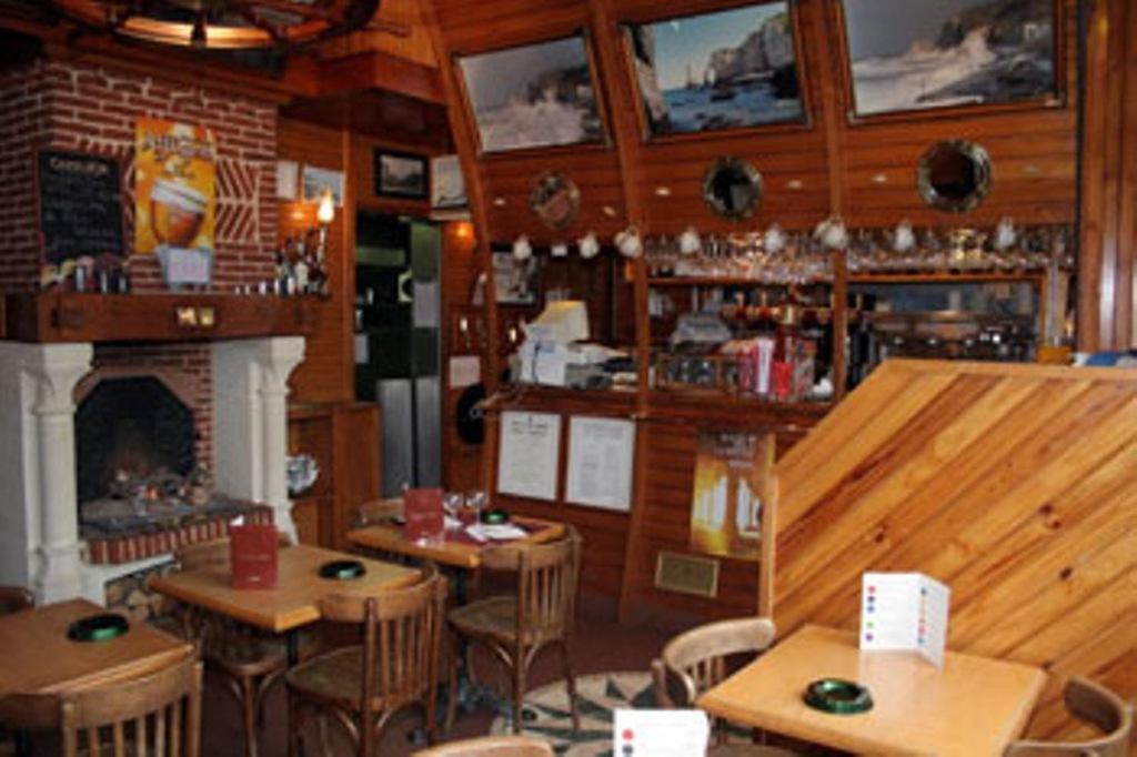 艾斯卡尔酒店 埃特勒塔 外观 照片